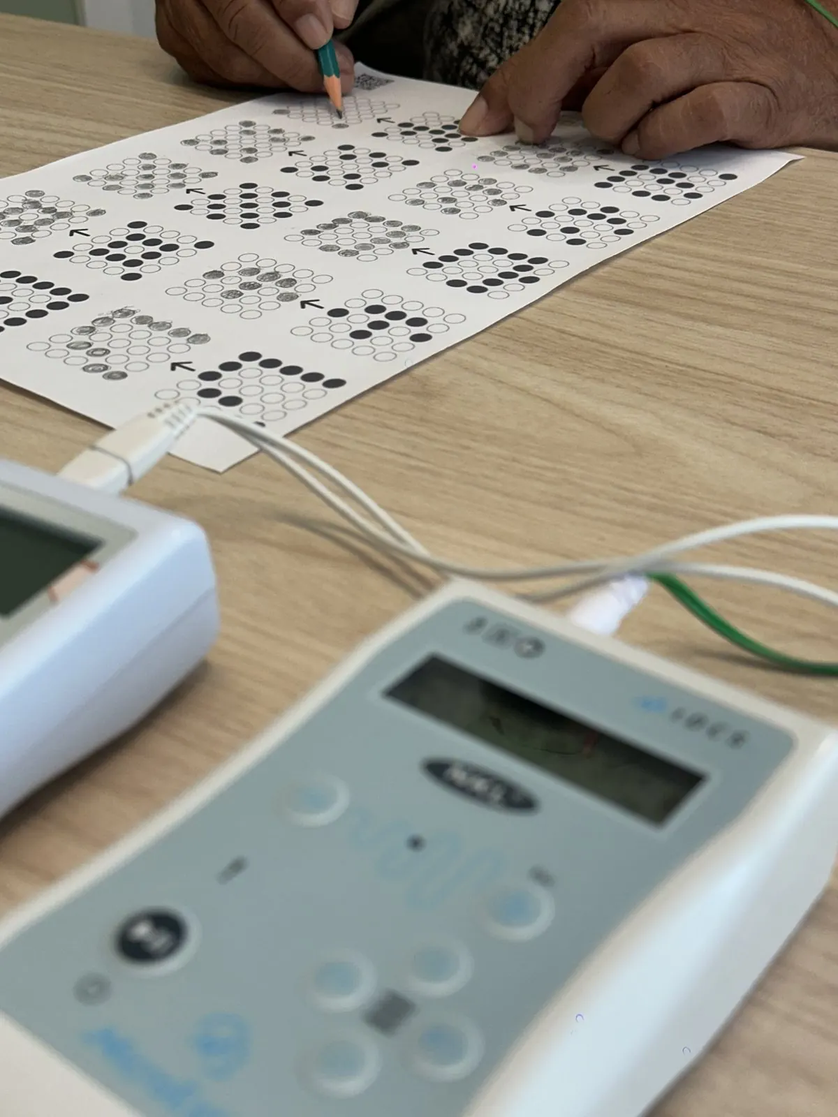 Atividade de estimulação cognitiva no papel realizada durante a estimulação